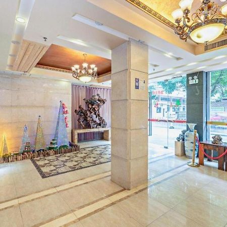 Royal Garden Hotel Guangzhou Exteriör bild