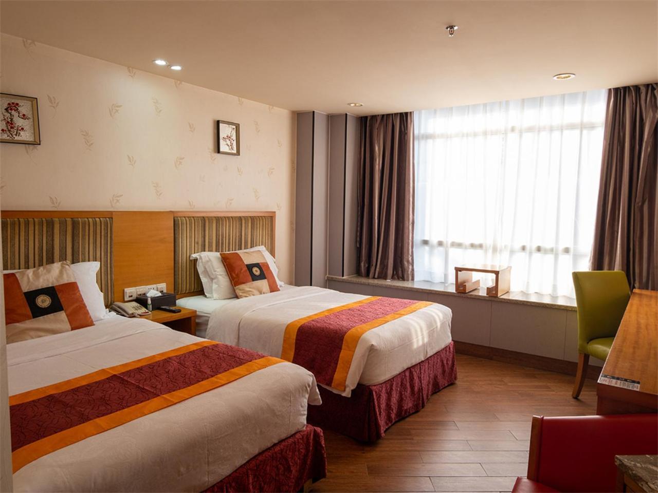 Royal Garden Hotel Guangzhou Exteriör bild
