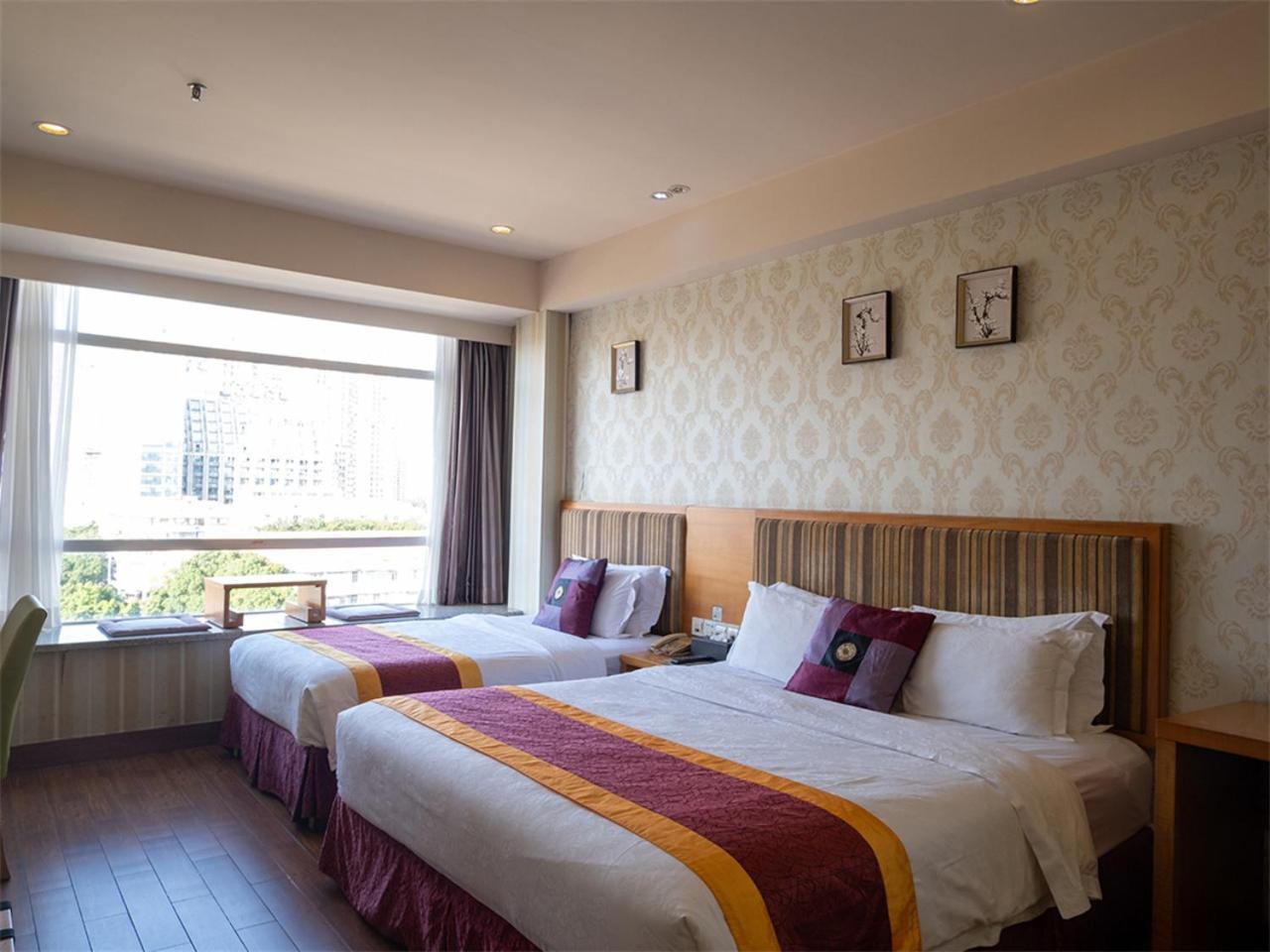 Royal Garden Hotel Guangzhou Exteriör bild