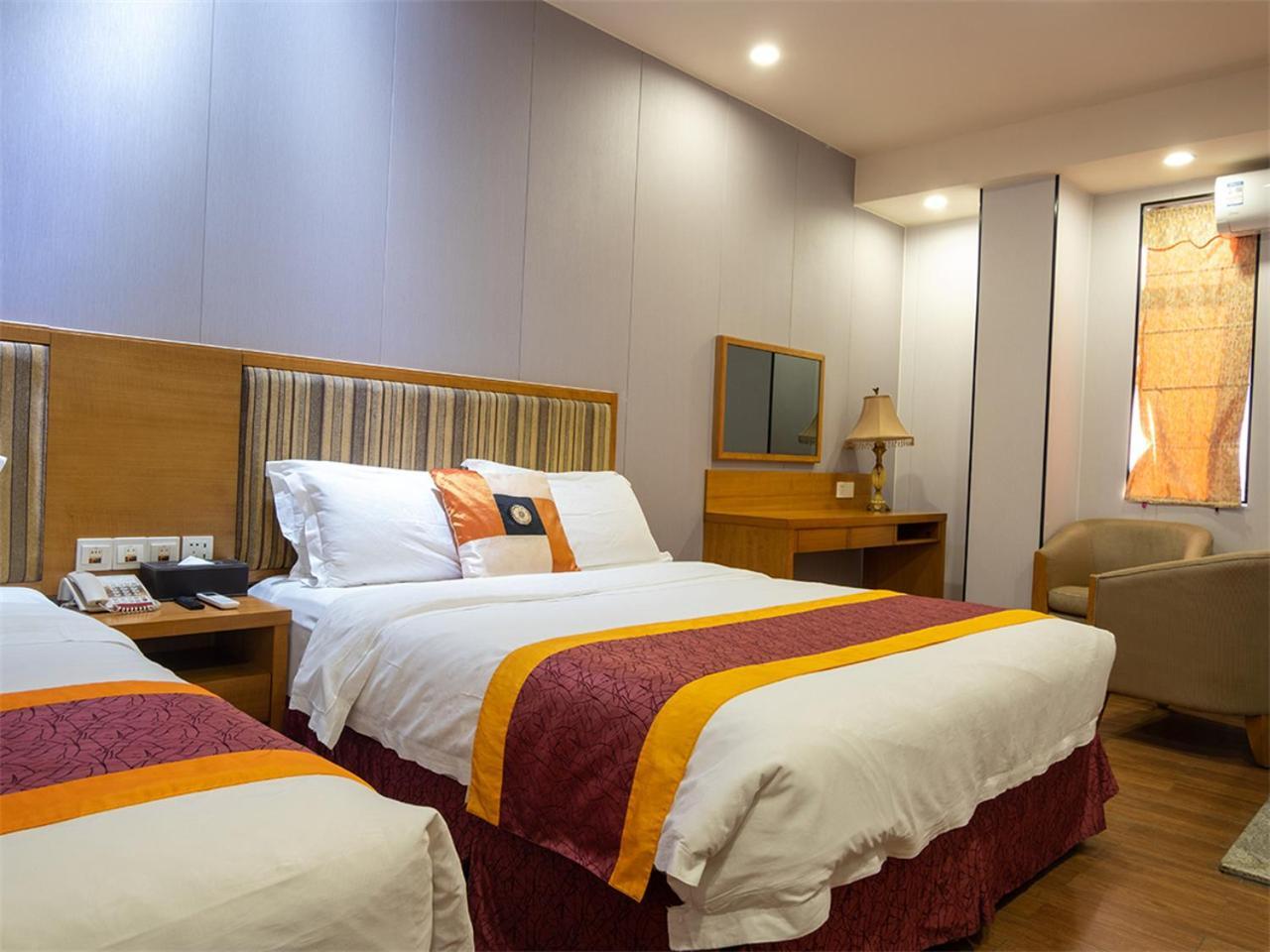 Royal Garden Hotel Guangzhou Exteriör bild